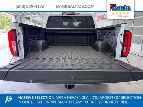 Certified 2025 GMC Sierra 1500 SLT AWD/4WD image 8