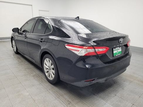 Used 2019 Toyota Camry LE FWD image 5
