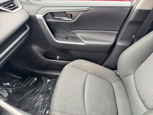 Certified 2024 Toyota RAV4 XLE AWD/4WD image 30