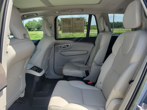 Used 2023 Volvo XC90 B6 Plus w/ Protection Package Premier AWD/4WD image 8