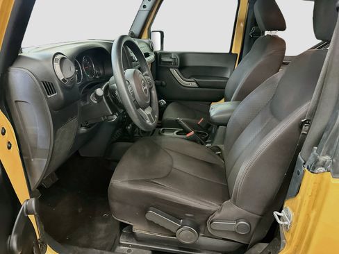 Used 2013 Jeep Wrangler Sport AWD/4WD image 13