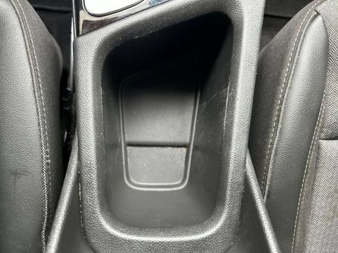 Used 2022 Buick Encore GX Select FWD image 35