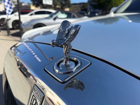 Used 2018 Rolls-Royce Phantom Sedan image 17