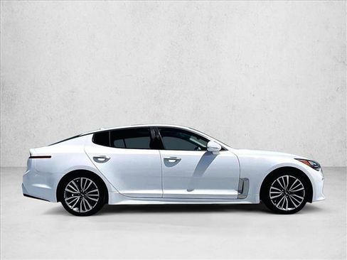 Used 2019 Kia Stinger w/ Sun & Sound Package AWD/4WD image 5