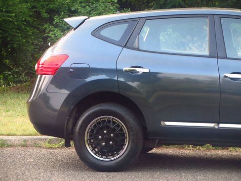 Used 2012 Nissan Rogue S AWD/4WD image 30