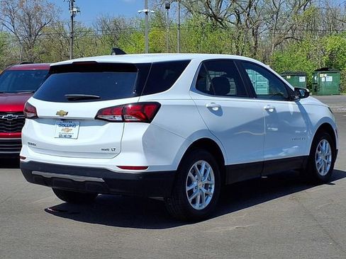 Used 2023 Chevrolet Equinox LT AWD/4WD image 2