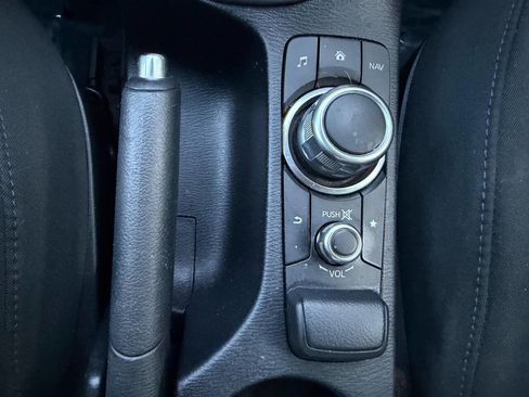 Used 2019 Toyota Yaris L FWD image 24
