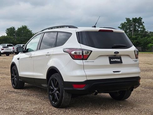 Used 2017 Ford Escape Titanium FWD image 8