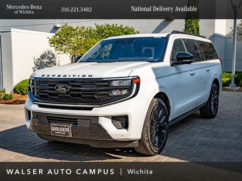 Used 2025 Ford Expedition Max Platinum w/ Stealth Appearance Package AWD/4WD image 1