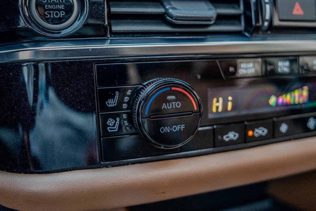 Used 2023 Nissan Pathfinder Platinum FWD image 28