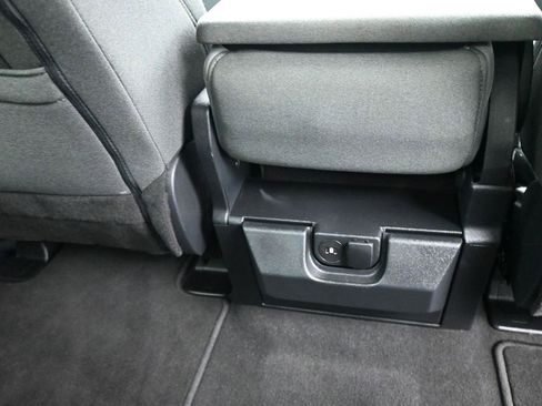 Used 2025 Ford F250 XLT w/ FX4 Off-Road Package image 15