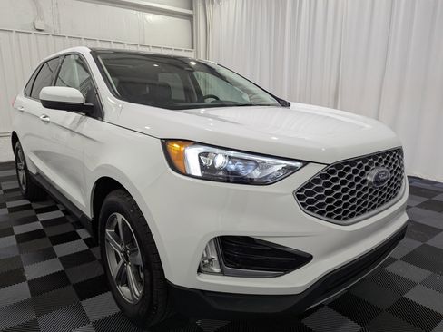 Used 2024 Ford Edge SEL w/ Convenience Package AWD/4WD image 5