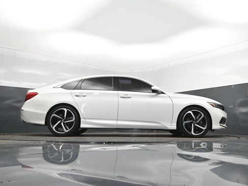 Used 2019 Honda Accord Sport image 43