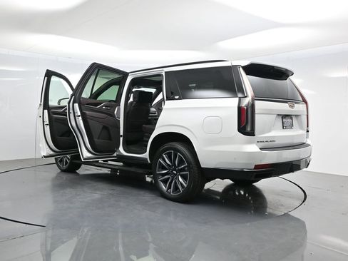 Used 2023 Cadillac Escalade Sport Platinum AWD/4WD image 53