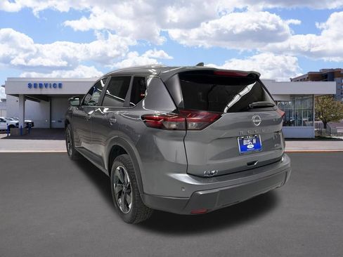 Used 2025 Nissan Rogue SV w/ SV Premium Package AWD/4WD image 5