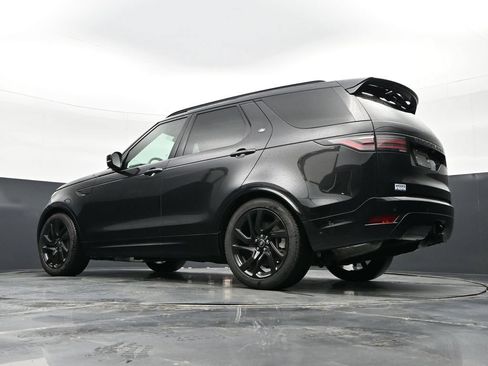 Used 2024 Land Rover Discovery Dynamic SE AWD/4WD image 35