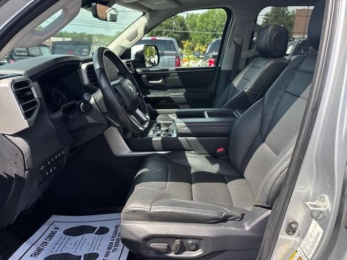 Used 2022 Toyota Tundra Limited AWD/4WD image 25