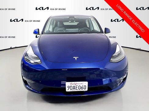 Used 2022 Tesla Model Y Long Range AWD/4WD image 2