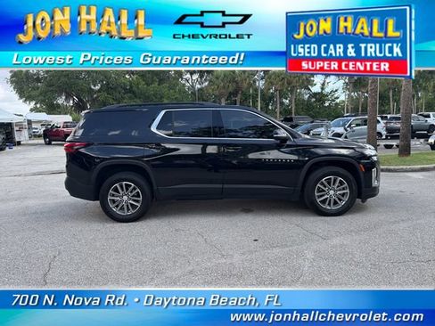 Used 2023 Chevrolet Traverse LT FWD image 14
