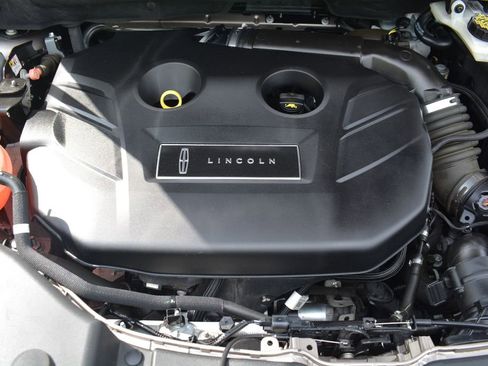 Used 2019 Lincoln MKC Select w/ Select Plus Package AWD/4WD image 26