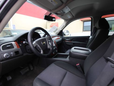 Used 2012 Chevrolet Avalanche LS w/ All-Star Edition image 9