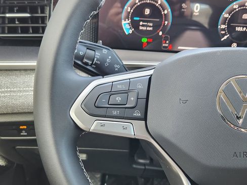 New 2026 Volkswagen Tiguan S AWD/4WD image 17
