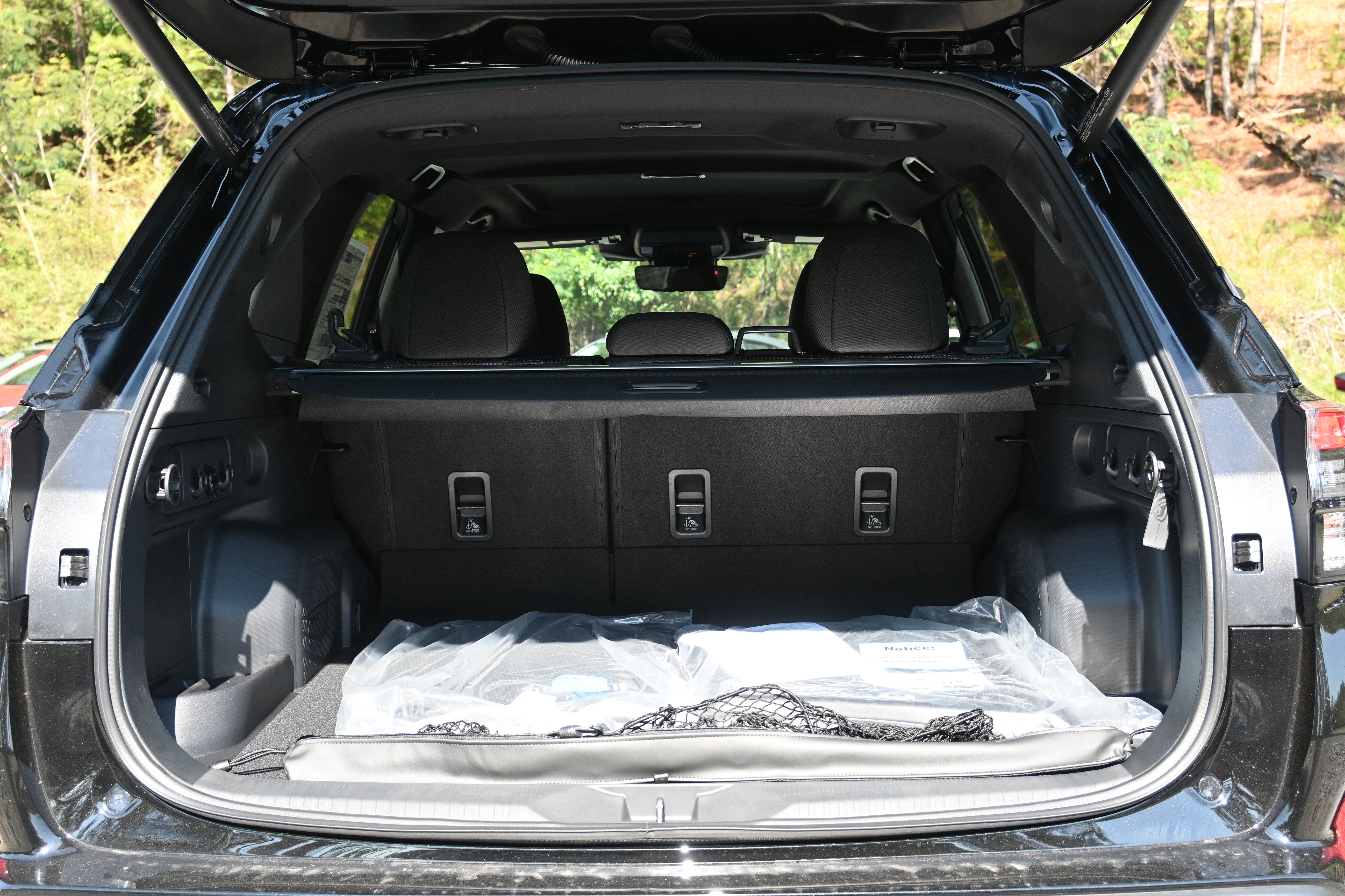 New 2026 Subaru Forester Premium AWD/4WD image 36