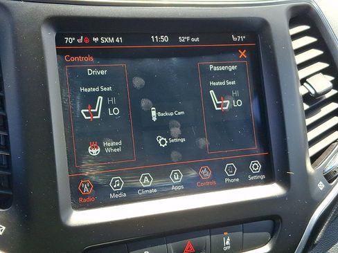 Used 2021 Jeep Cherokee Latitude Lux w/ Comfort/Convenience Group AWD/4WD image 24