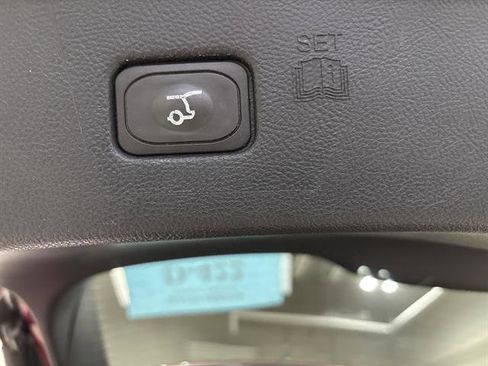 Used 2018 Ford Edge Titanium w/ Equipment Group 301A image 30