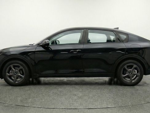 Used 2025 Kia K4 LXS image 5