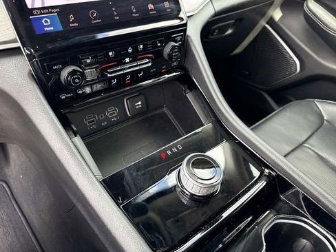 Used 2023 Jeep Grand Cherokee L Limited w/ Luxury Tech Group II RWD image 30