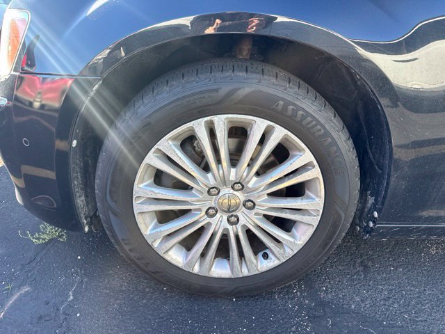 Used 2013 Chrysler 300 C w/ Beats Audio Group AWD/4WD image 15