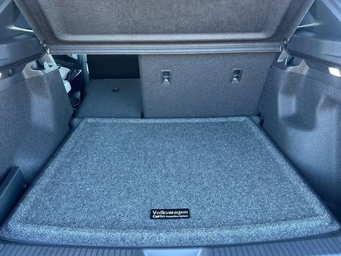 New 2026 Volkswagen ID.4 Pro image 15