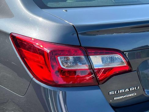 Used 2018 Subaru Legacy 2.5i Limited AWD/4WD image 10