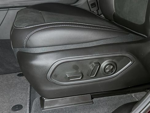 New 2025 Jeep Grand Cherokee L Altitude AWD/4WD image 14