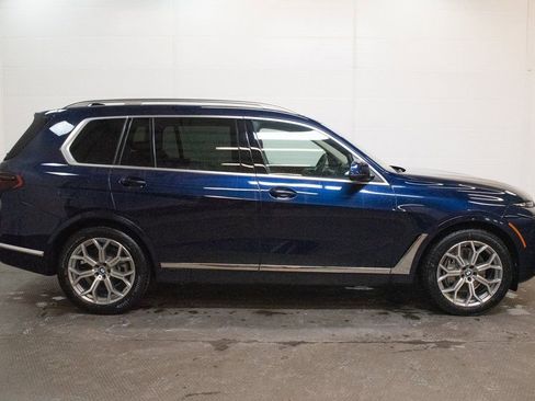 New 2026 BMW X7 xDrive40i AWD/4WD image 3