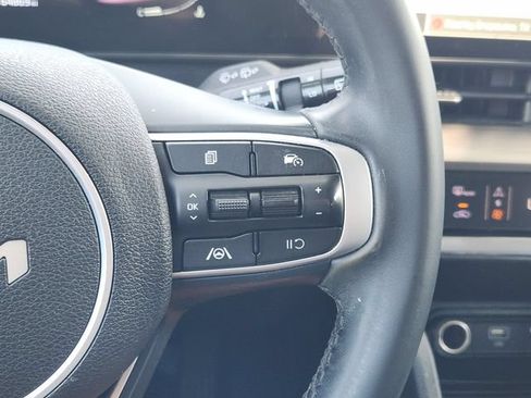 Used 2023 Kia Sportage EX FWD image 31