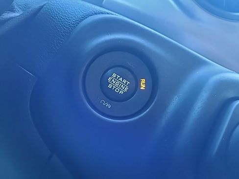 Used 2021 Jeep Gladiator Sport AWD/4WD image 27