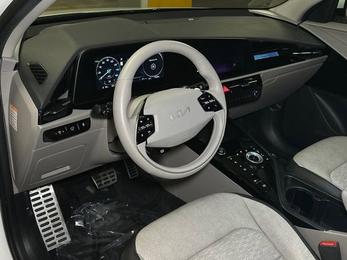 Certified 2023 Kia Niro Wave w/ Wave Preserve Package FWD image 21