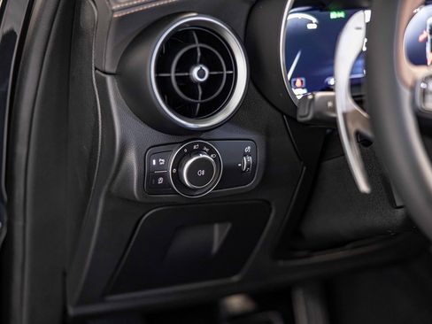 New 2025 Alfa Romeo Stelvio Sprint image 22