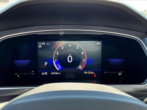 Used 2022 Volkswagen Tiguan SE R-Line image 24