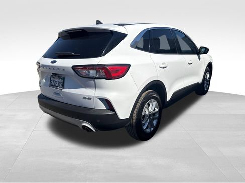 Certified 2022 Ford Escape SE AWD/4WD image 5