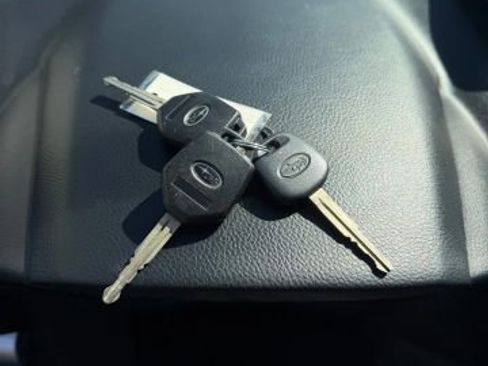 Used 2012 Subaru Impreza 2.0i image 17