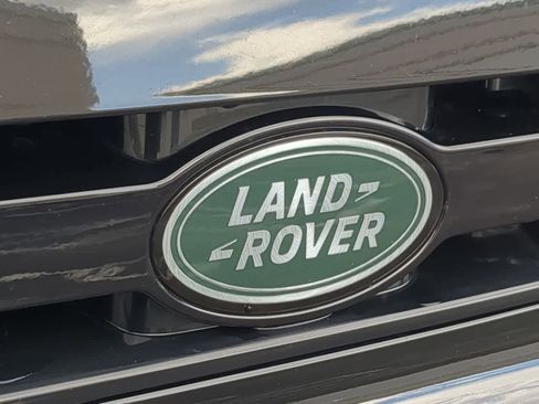 Used 2025 Land Rover Defender 110 S AWD/4WD image 12