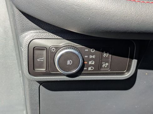 New 2026 Ford Explorer ST-Line w/ ST-Line Street Pack image 13