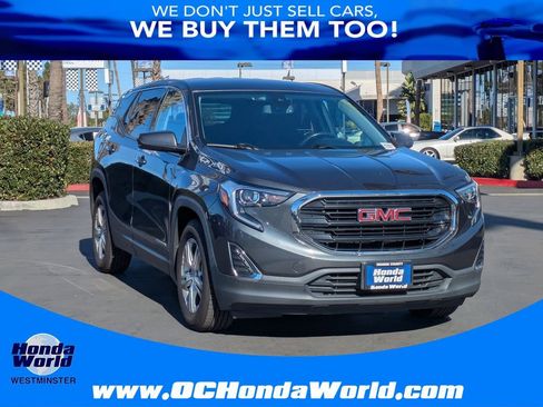 Used 2020 GMC Terrain SLE image 1