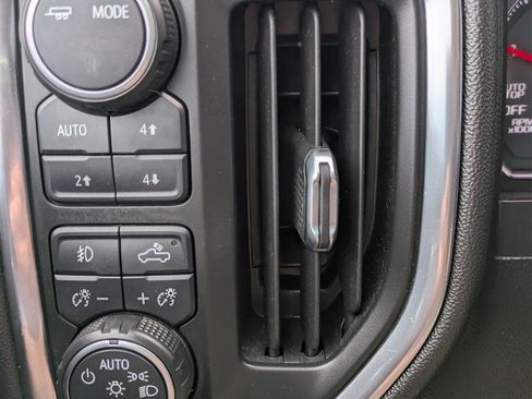 Used 2020 Chevrolet Silverado 1500 LTZ image 28