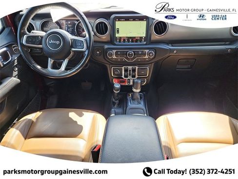 Used 2021 Jeep Gladiator Rubicon image 12
