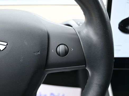Used 2019 Tesla Model 3 Standard Range Plus image 20
