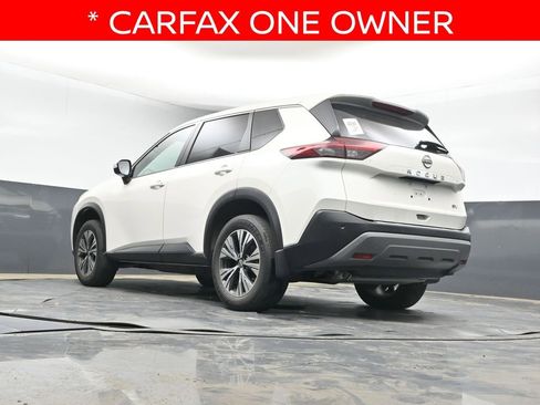 Used 2023 Nissan Rogue SV image 14